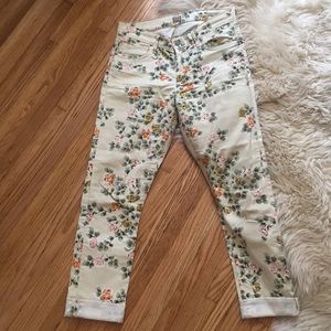 Super cute floral print Citizens of Humanity jeans